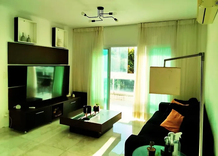 Apartamento a 1 Quadra da Praia do Forte na Passagem - Cabo Frio